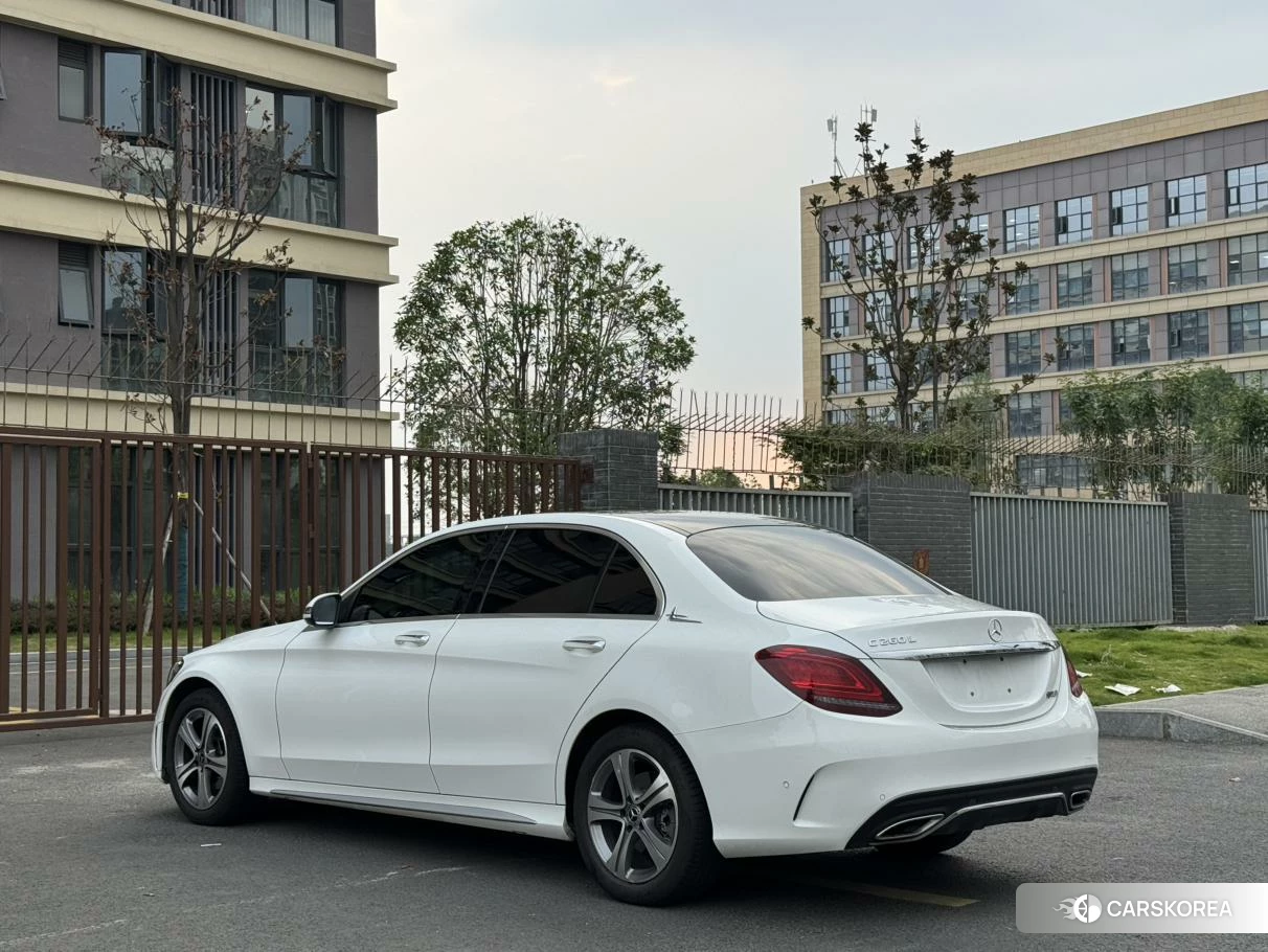 Mercedes-Benz Class C id 4405866 из Китая 9