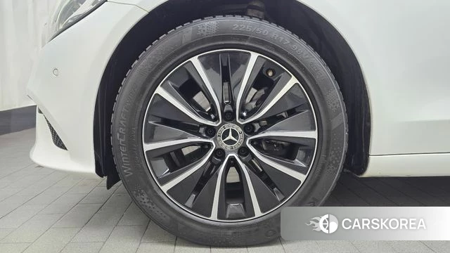 Mercedes-Benz C-Class W205 id 3813586 из Кореи 15