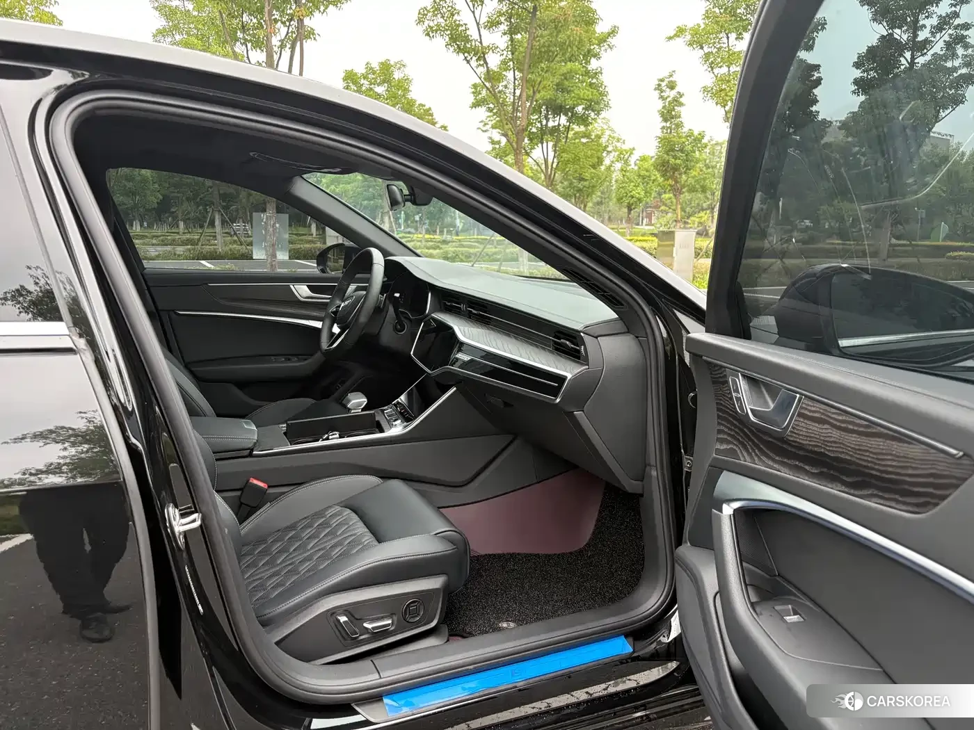 Audi A6L id 4629151 из Китая 12