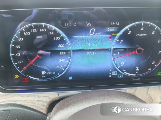 Mercedes-Benz E-class id 4263506 из Китая 14