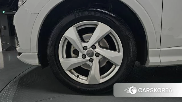 Audi Q3 (F3) id 4542460 из Кореи 33