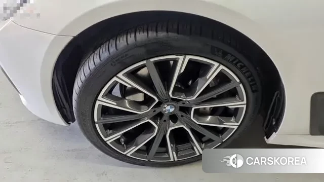 BMW 7 Series (G11) id 3667117 из Кореи 13