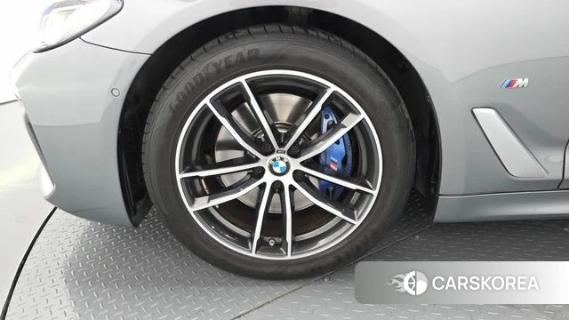 BMW 5 Series (G30) id 4528571 из Кореи 15