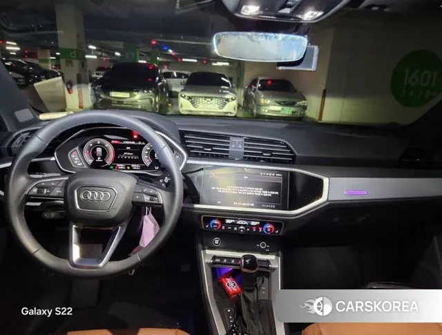 Audi Q3 (F3) 2022 Черный из Кореи, фото 5