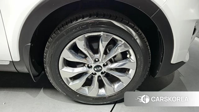 Kia The New Sorento id 3861821 из Кореи 15