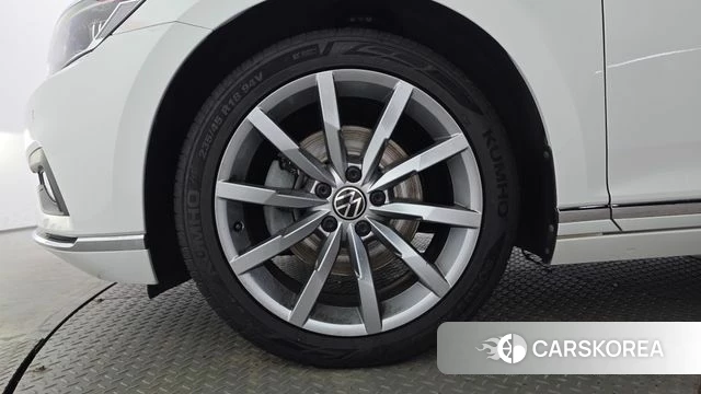 Volkswagen Passat GT (B8) id 4735837 из Кореи 26