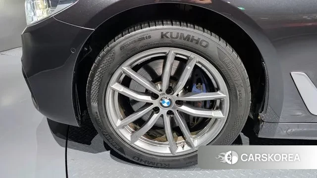 BMW 5 Series (G30) id 3313641 из Кореи 15