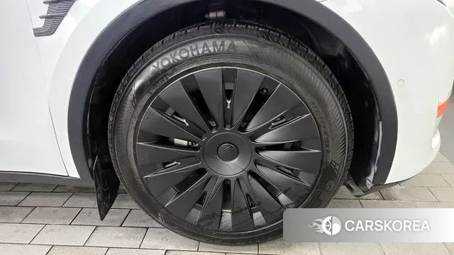 Tesla Model Y id 3059450 из Кореи 15