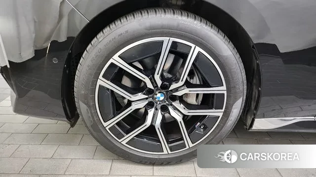 BMW 7 Series (G70) id 3372168 из Кореи 15