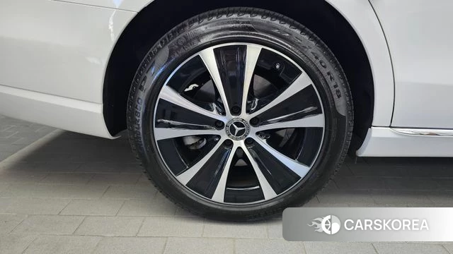 Mercedes-Benz E-Class W213 id 4779765 из Кореи 27