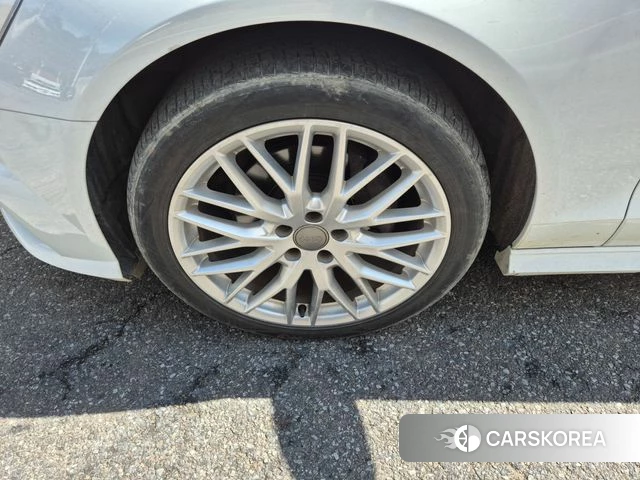 Audi New A6 id 3814402 из Кореи 9