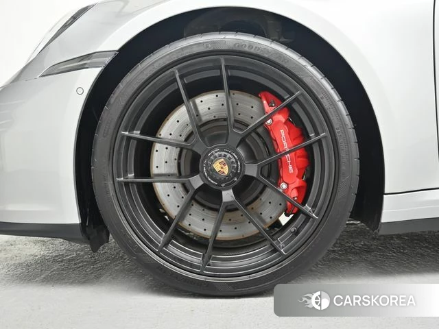 Porsche 911(992) id 4539818 из Кореи 15