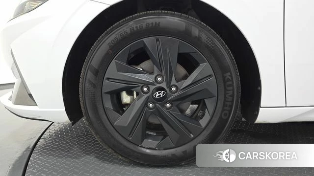 Hyundai Avante Hybrid (CN7) id 4917418 из Кореи 27