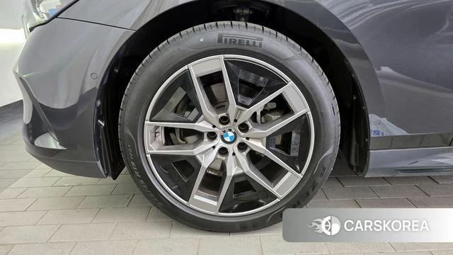 BMW 5 Series (G60) id 4177583 из Кореи 15