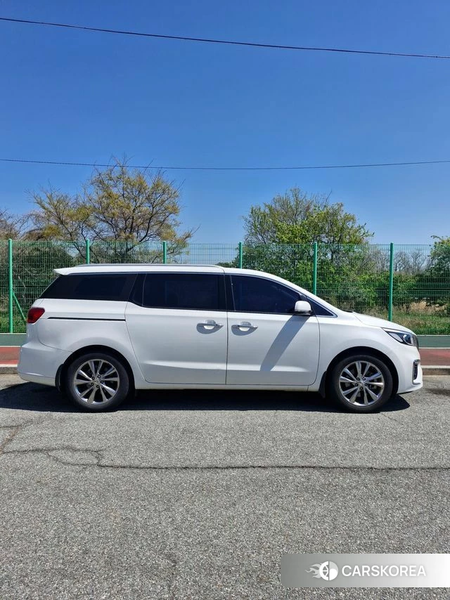 Kia The New Carnival id 4206692 из Кореи 8