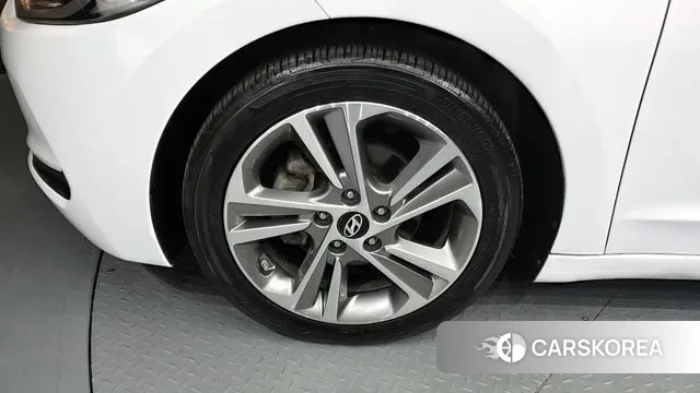 Hyundai Avante AD id 3386350 из Кореи 15