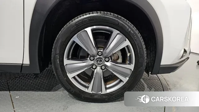 Lexus UX300e id 2969159 из Кореи 15