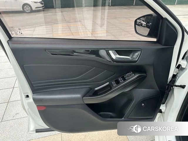 Ford Fox id 4221452 из Китая 17