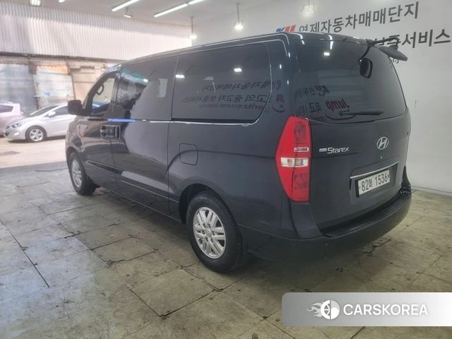 Hyundai The New Grand Starex id 4573904 из Кореи 13