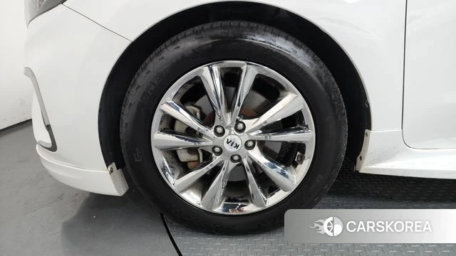 Kia The New Carnival id 4581938 из Кореи 33