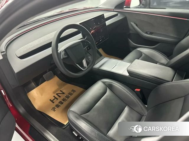 Tesla Model 3 2024 Красный из Китая, фото 5
