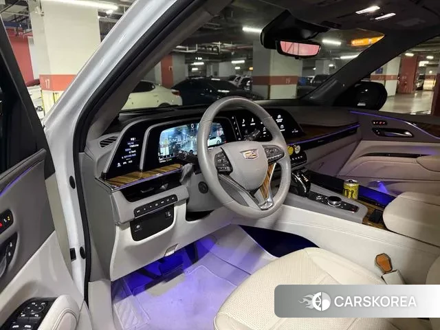 Cadillac Escalade 5th Generation 2023 Белый из Кореи, фото 6