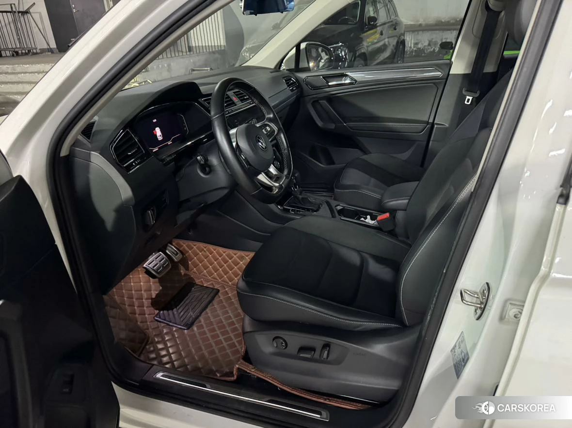 Volkswagen Tiguan L 2020 Белый из Китая, фото 5