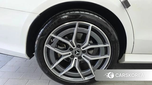 Mercedes-Benz E-Class W213 id 4516887 из Кореи 28