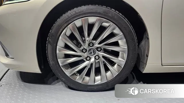 Lexus ES300h 7th generation id 2966415 из Кореи 15