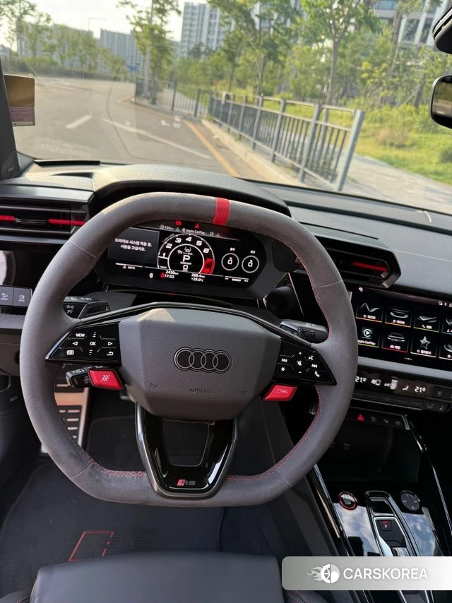 Audi RS3 (8Y) 2026 Серый из Кореи, фото 6