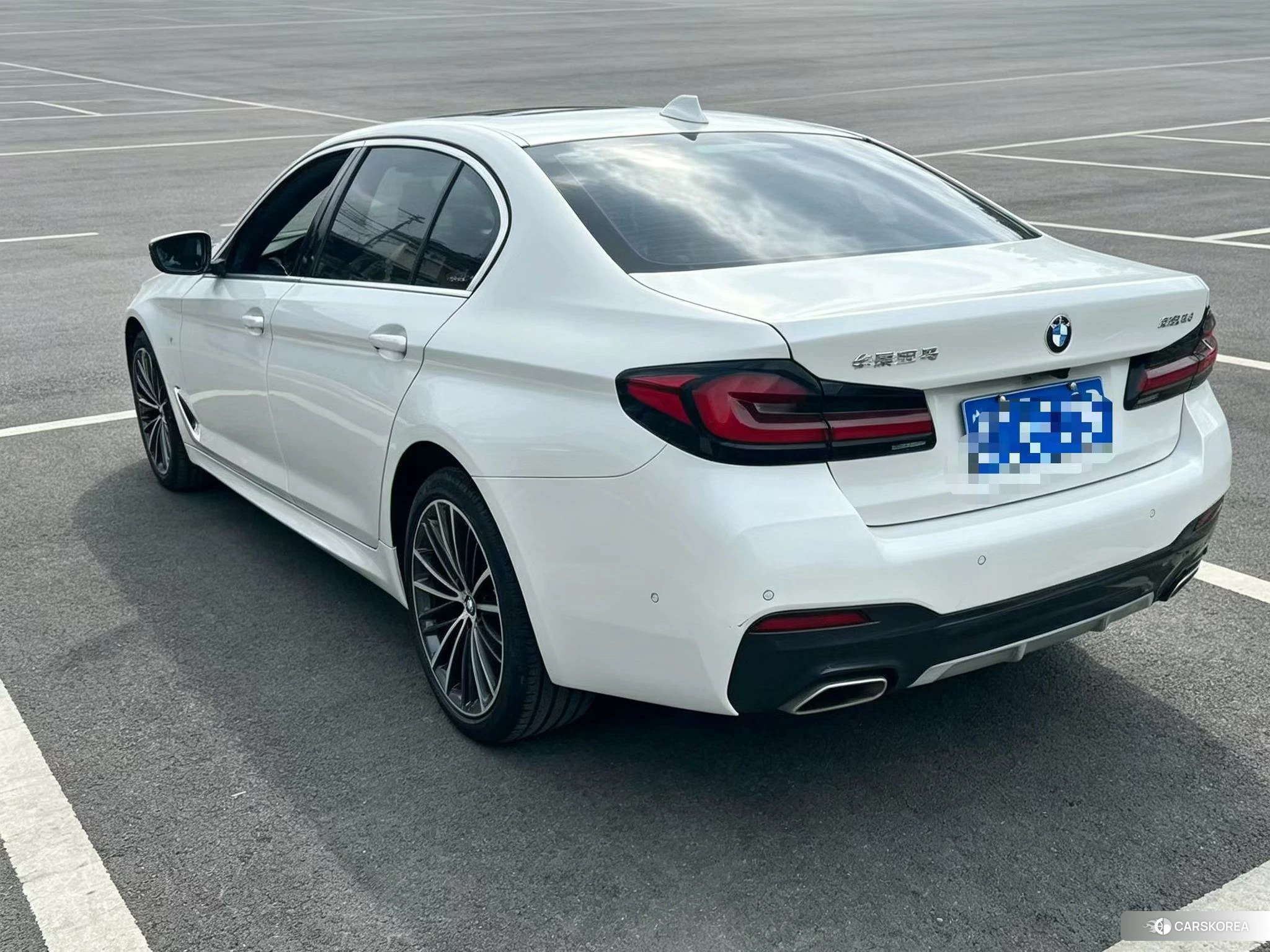 BMW 5 series 2021 Белый из Китая, фото 5