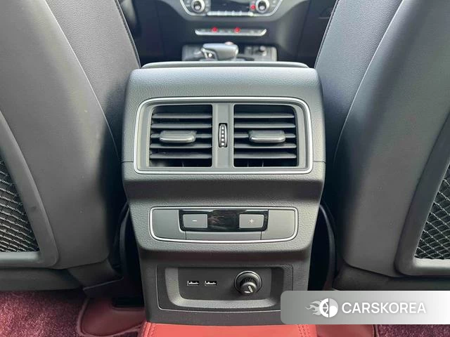 Audi Q5L id 4298021 из Китая 21