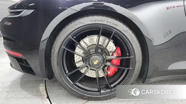 Porsche 911(992) id 2939289 из Кореи 15