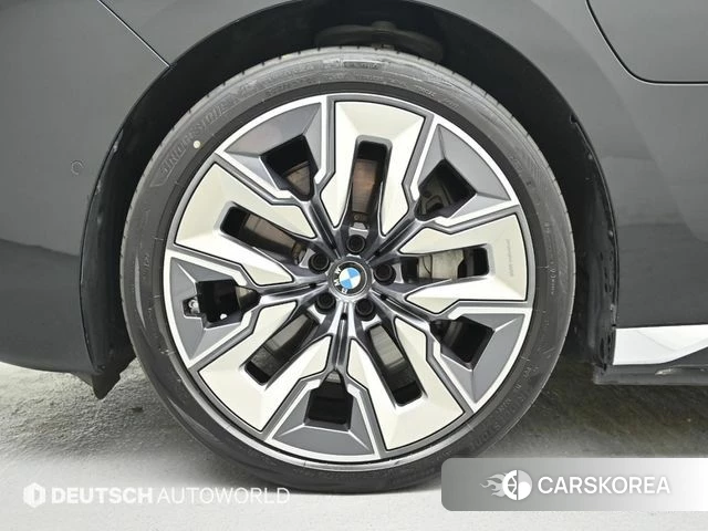 BMW 7 Series (G70) id 4720174 из Кореи 15