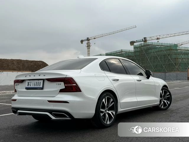 Volvo S60 id 4209735 из Китая 14