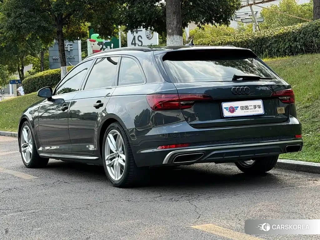 Audi A4L id 4617204 из Китая 9