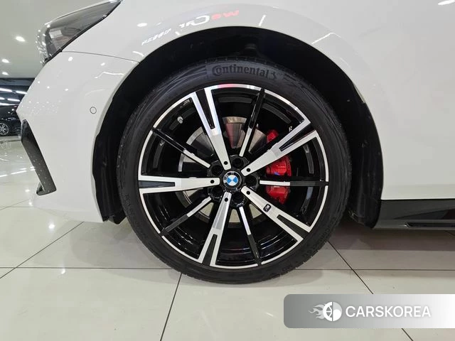 BMW 5 Series (G60) id 4266317 из Кореи 15