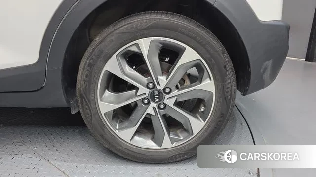 Kia Stonic id 3397044 из Кореи 15