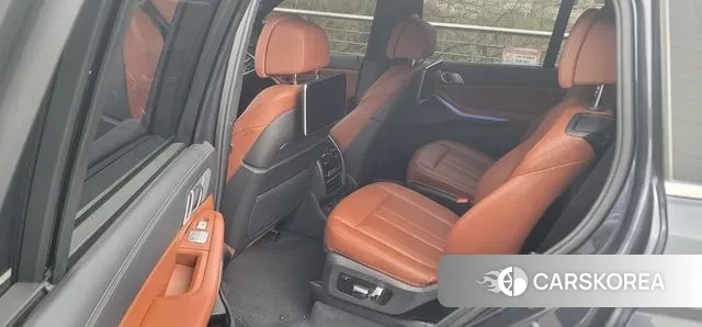 BMW X7 (G07) 2021 Серебристо-серый из Кореи, фото 5