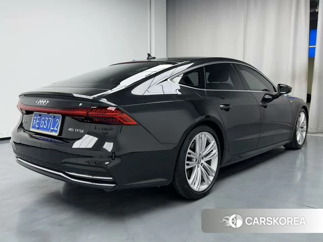 Audi A7 2021 Черный из Китая, фото 5