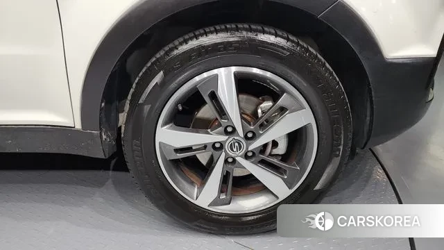 Ssangyong New Style Korando C id 3423616 из Кореи 15