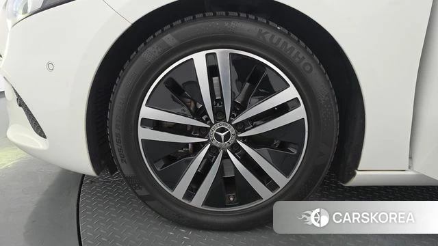 Mercedes-Benz A-Class W177 id 4687860 из Кореи 26