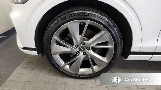 Genesis GV70 id 3473382 из Кореи 15