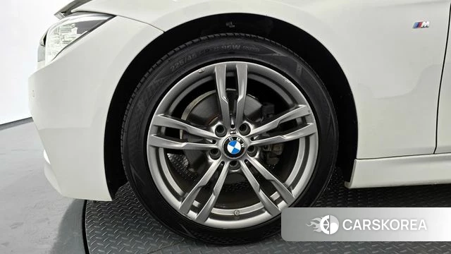 BMW 3 Series (F30) id 4305242 из Кореи 26