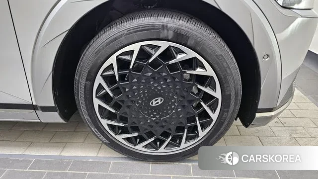 Hyundai Ionic 5 id 3606915 из Кореи 15