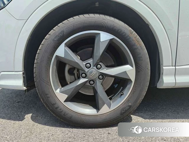 Audi Q3 id 4242487 из Китая 15