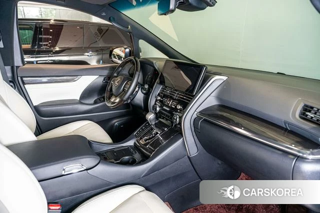 Lexus LM id 4262485 из Китая 18