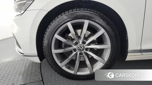 Volkswagen Passat GT (B8) id 3910252 из Кореи 15