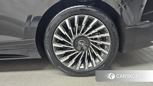 Hyundai Grandeur (GN7) id 3472459 из Кореи 15