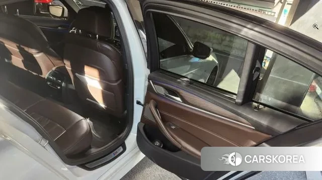 BMW 5 Series (G30) 2020 Белый из Кореи, фото 5